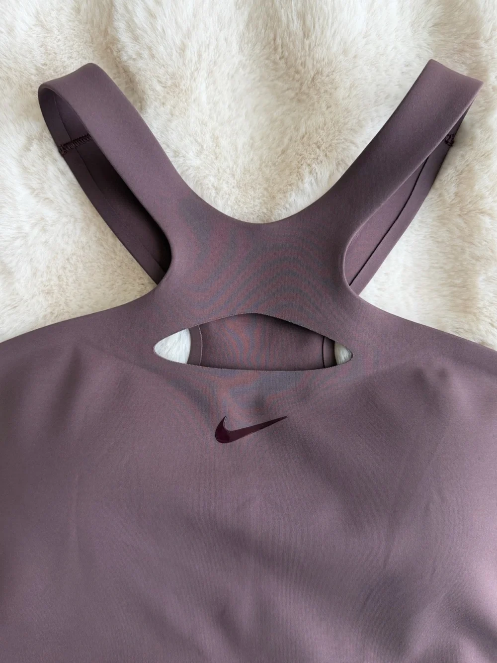 🆕 Nike Universa - Size L.
